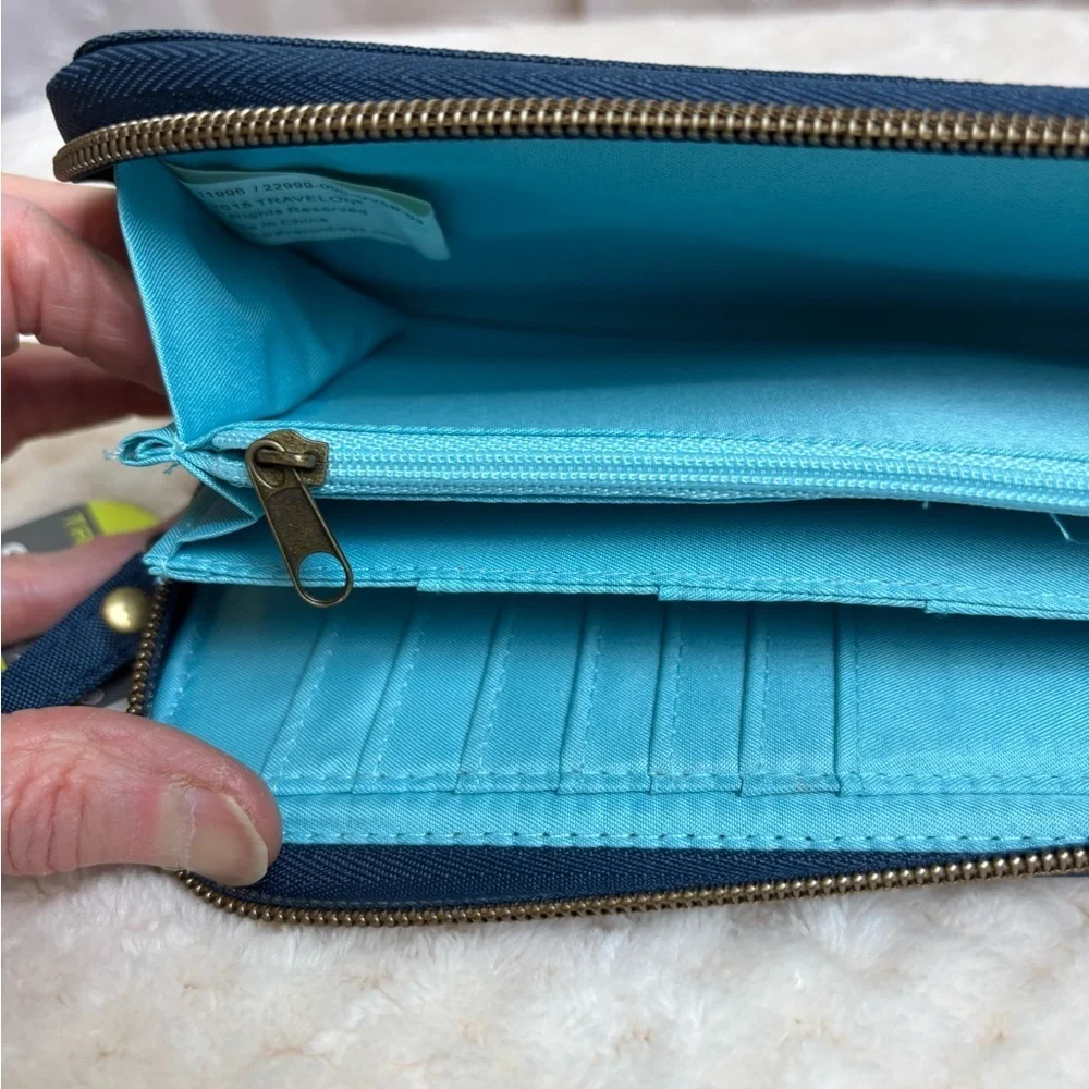 Travelon RFID Blocking Travel Wristlet Wallet